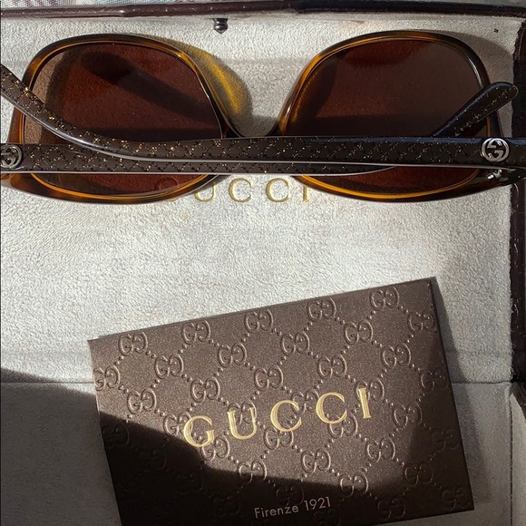 AUTHENTIC GUCCI 42 MM SUNGLASSES - Picture 6 of 6